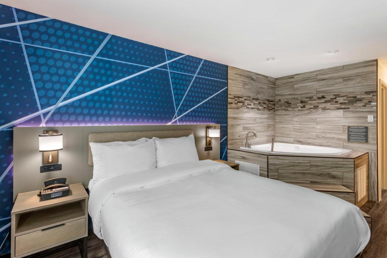 Comfort Inn Mount Pleasant - Расин Экстерьер фото