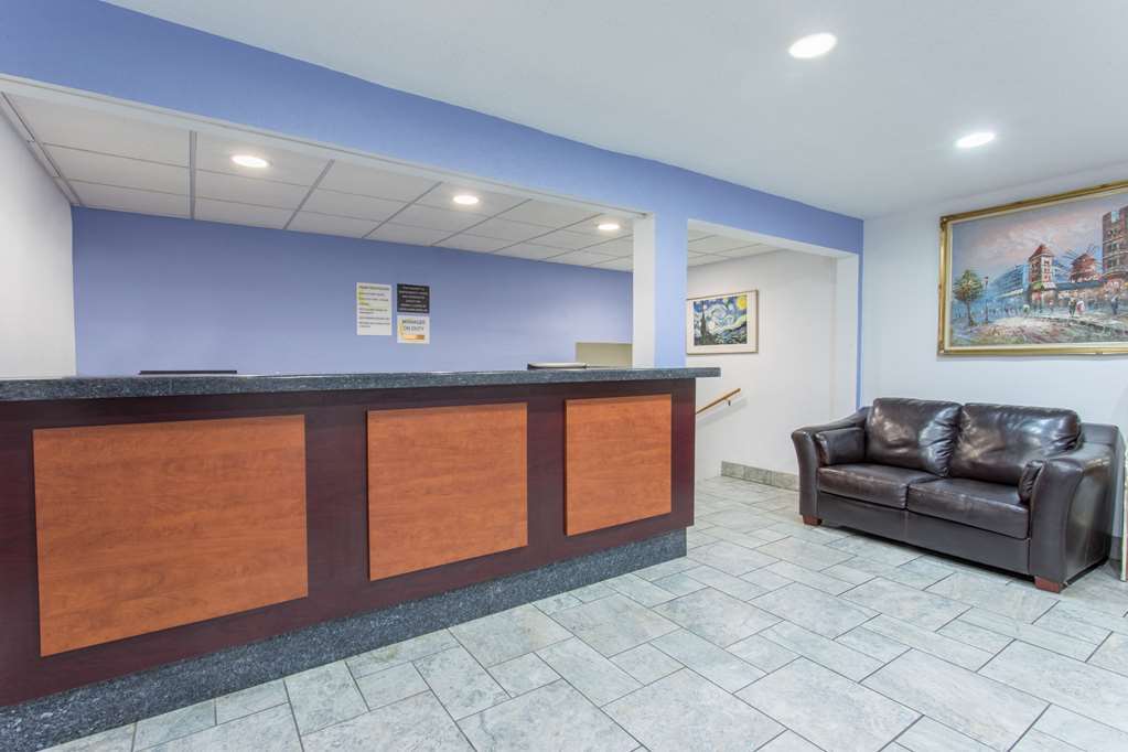 Comfort Inn Mount Pleasant - Расин Интерьер фото